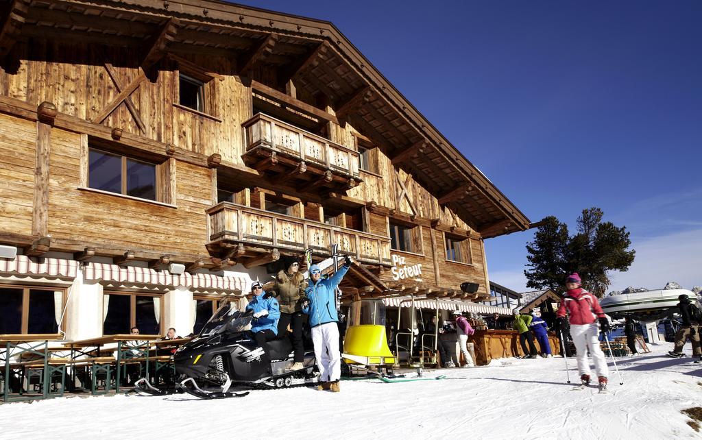 Hotel Piz Seteur เซลวาดีวัลการ์เดนา ภายนอก รูปภาพ